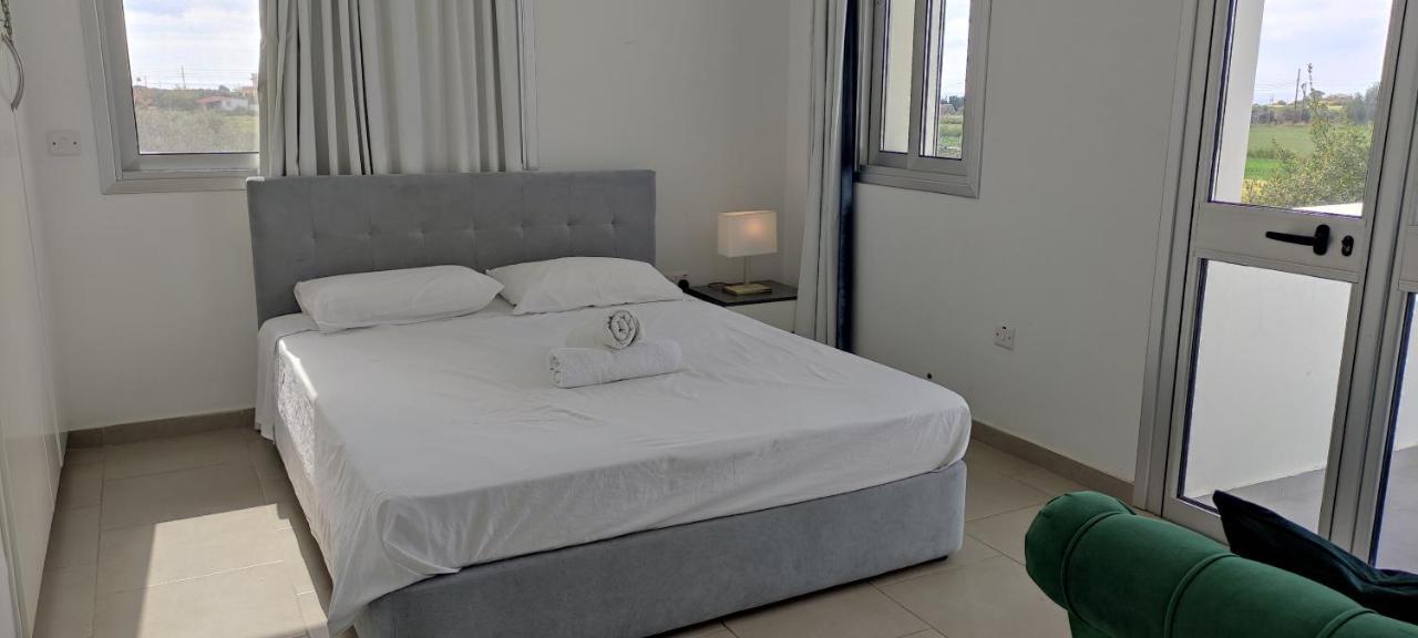 Kiti Village Villa, Cyprus, Salt-Water Pool, 6 Bedrooms, Larnaca מראה חיצוני תמונה